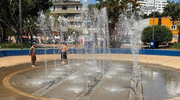 fonte interativa chafariz - praça dos imigrantes - são caetano