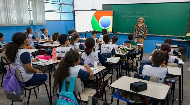 São Caetano amplia liderança regional e avança no Ideb 2025